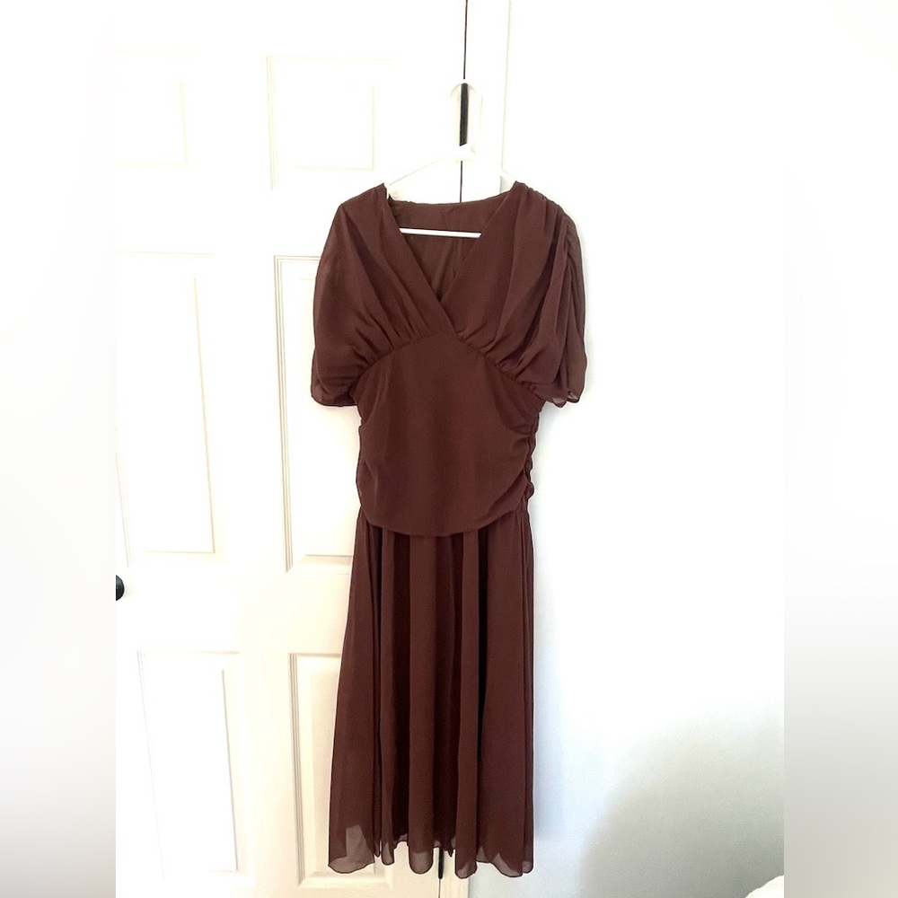 Elegant Brown Off-Shoulder Gown - Picture 8 of 8